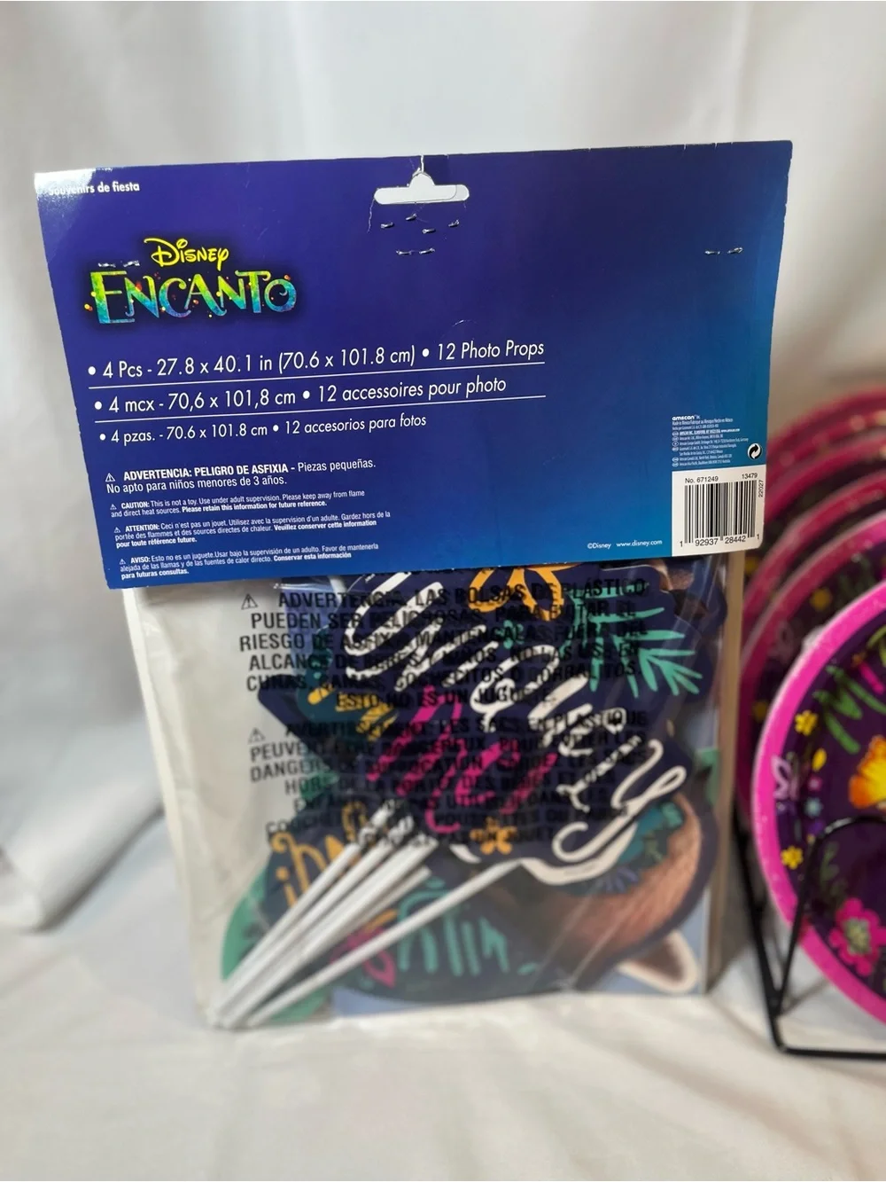 LOT DISNEY ENCANTO PARTY SUPPLIES BACKDROP WITH PROPS and 9” ROUND PAPER PLATES